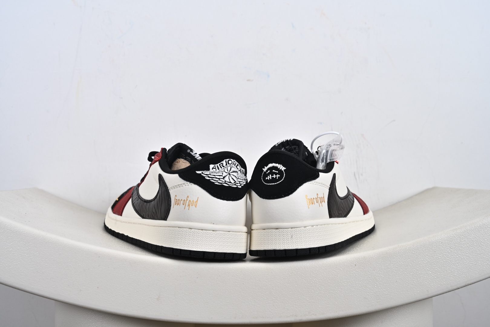 Travis Scott x Fragment Design x Air Jordan 1 Low OG SP AJ1 FOG联名 拼接酒红 低帮文化休闲板鞋 LD2025-012