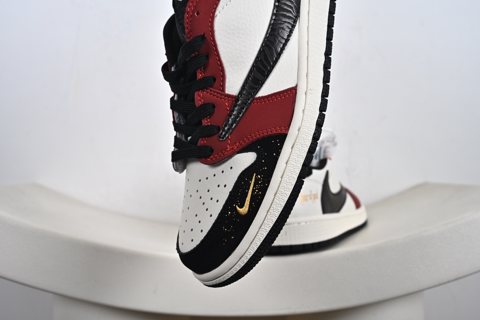 Travis Scott x Fragment Design x Air Jordan 1 Low OG SP AJ1 FOG联名 拼接酒红 低帮文化休闲板鞋 LD2025-012