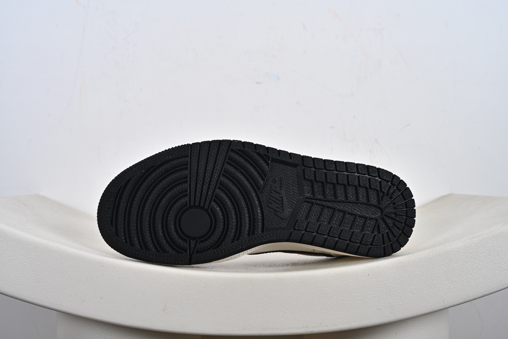 Travis Scott x Fragment Design x Air Jordan 1 Low OG SP AJ1 FOG联名 拼接酒红 低帮文化休闲板鞋 LD2025-012