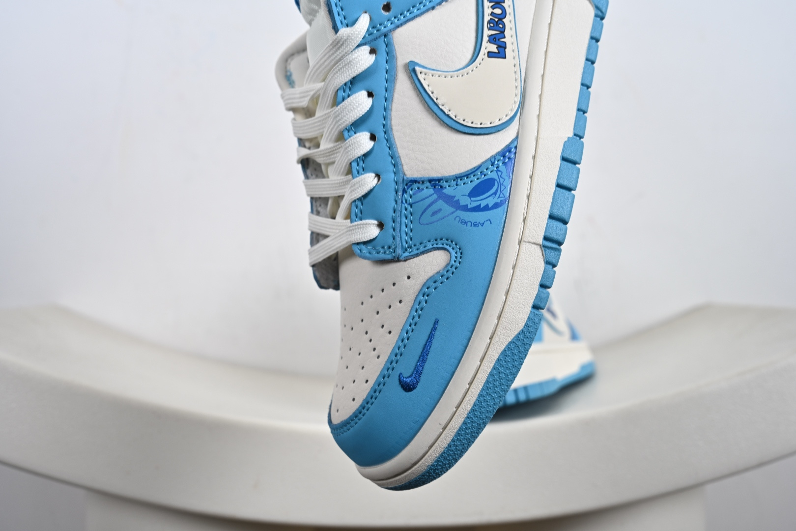 Nike SB Dunk Low“ 拉布布” 周年高端定制 低帮休闲板鞋 DG2025-008