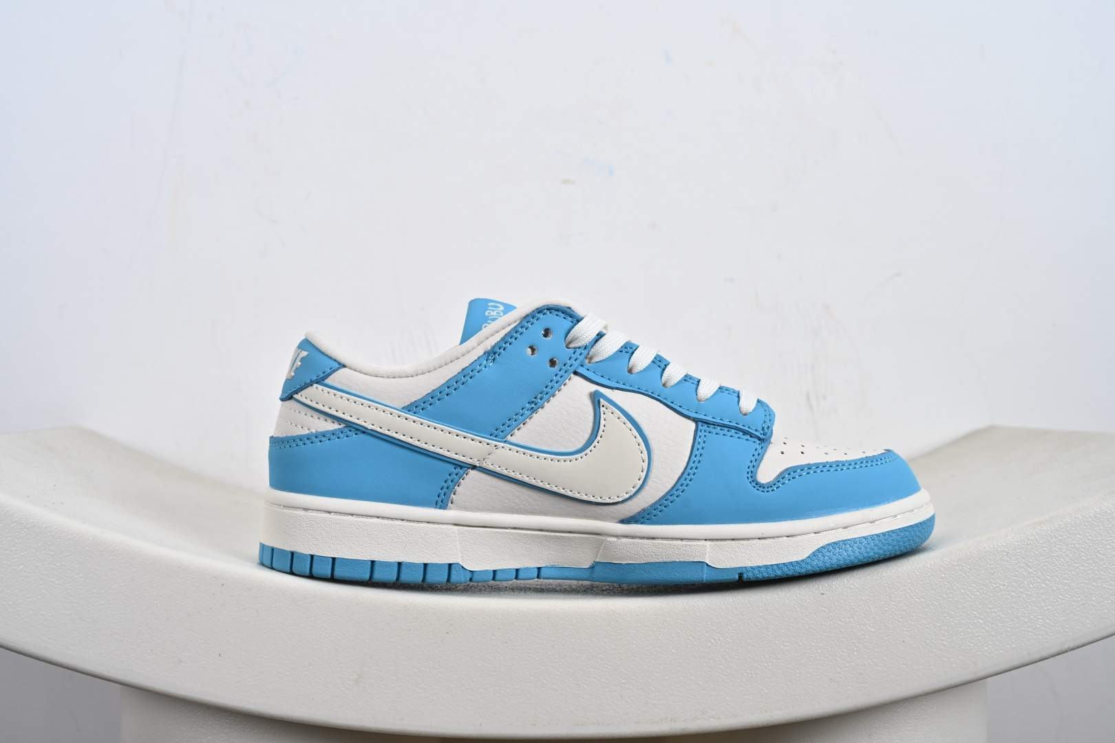 Nike SB Dunk Low“ 拉布布” 周年高端定制 低帮休闲板鞋 DG2025-008