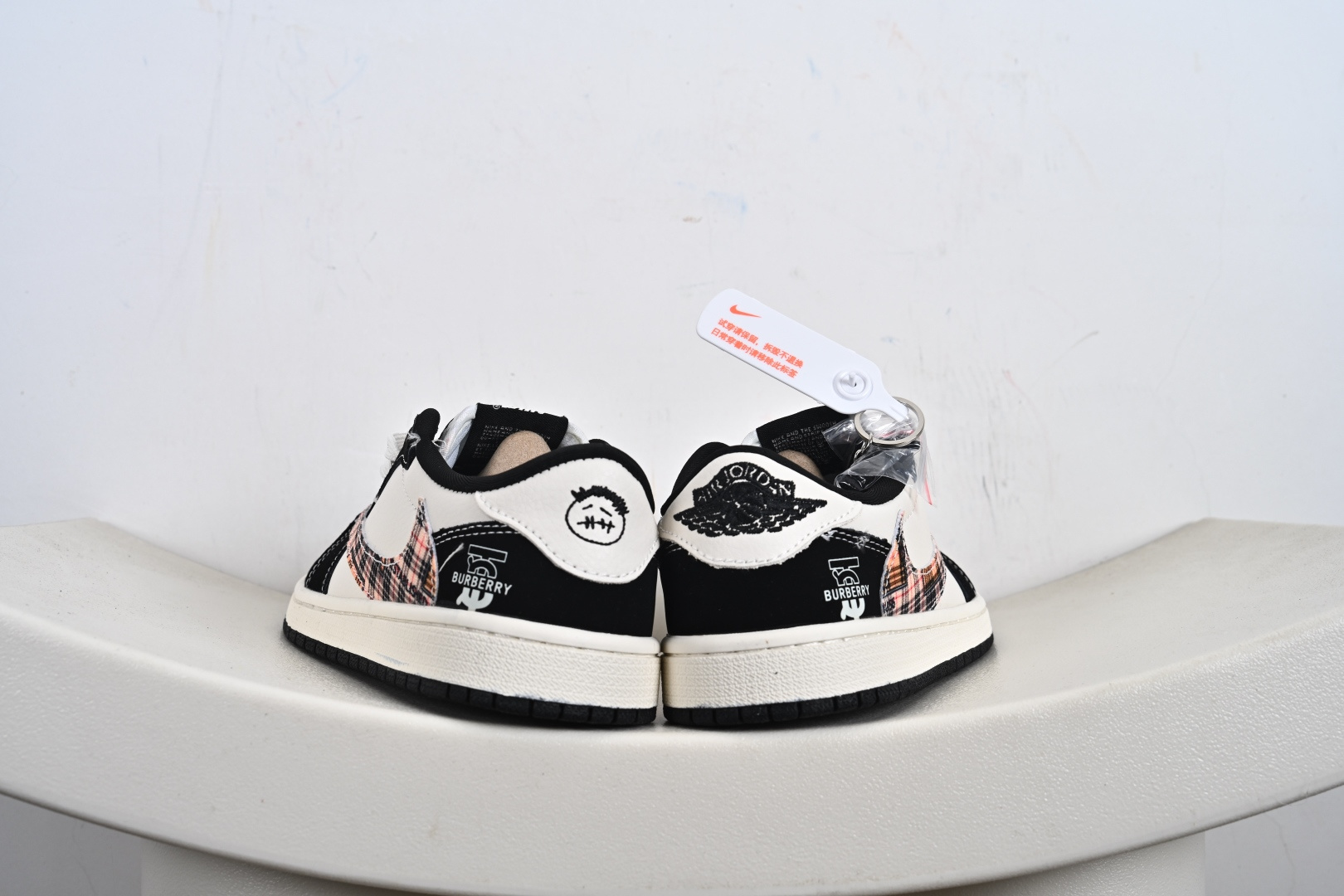 定制版Travis Scott x Fragment Design x Air Jordan 1 Low OG SP AJ1 乔1 联名款 低帮文化休闲板鞋 XS2025-048