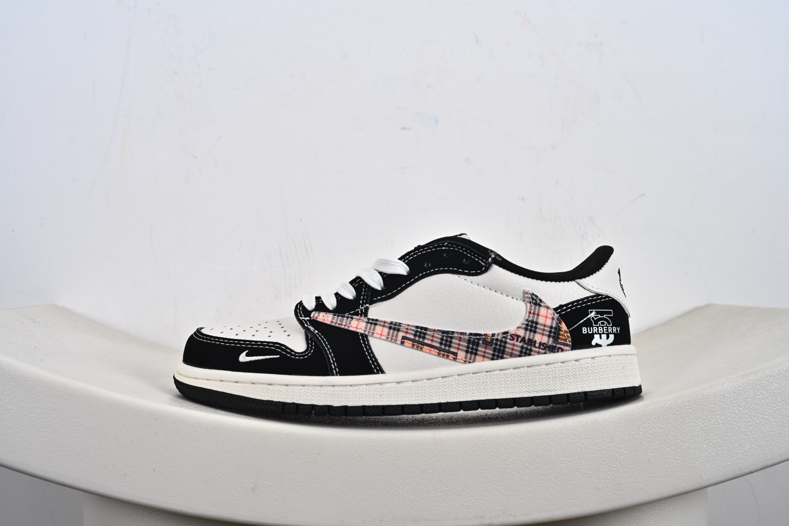 定制版Travis Scott x Fragment Design x Air Jordan 1 Low OG SP AJ1 乔1 联名款 低帮文化休闲板鞋 XS2025-048