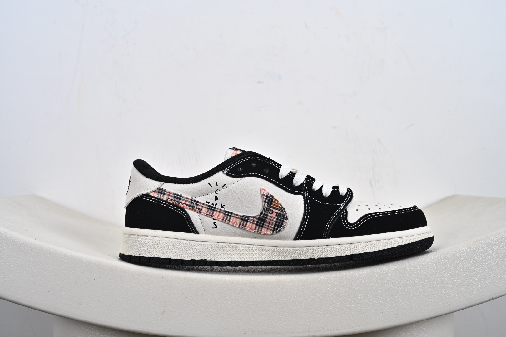 定制版Travis Scott x Fragment Design x Air Jordan 1 Low OG SP AJ1 乔1 联名款 低帮文化休闲板鞋 XS2025-048