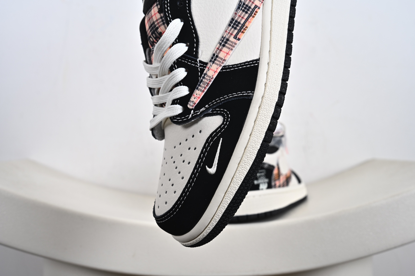 定制版Travis Scott x Fragment Design x Air Jordan 1 Low OG SP AJ1 乔1 联名款 低帮文化休闲板鞋 XS2025-048