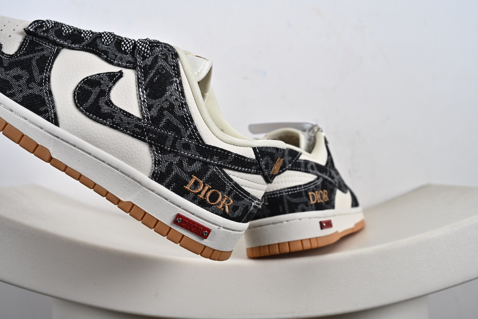 定制版Nike SB Dunk Low 迪奥联名 墨纹牛仔 高端定制 低帮休闲板鞋 SD6688-001