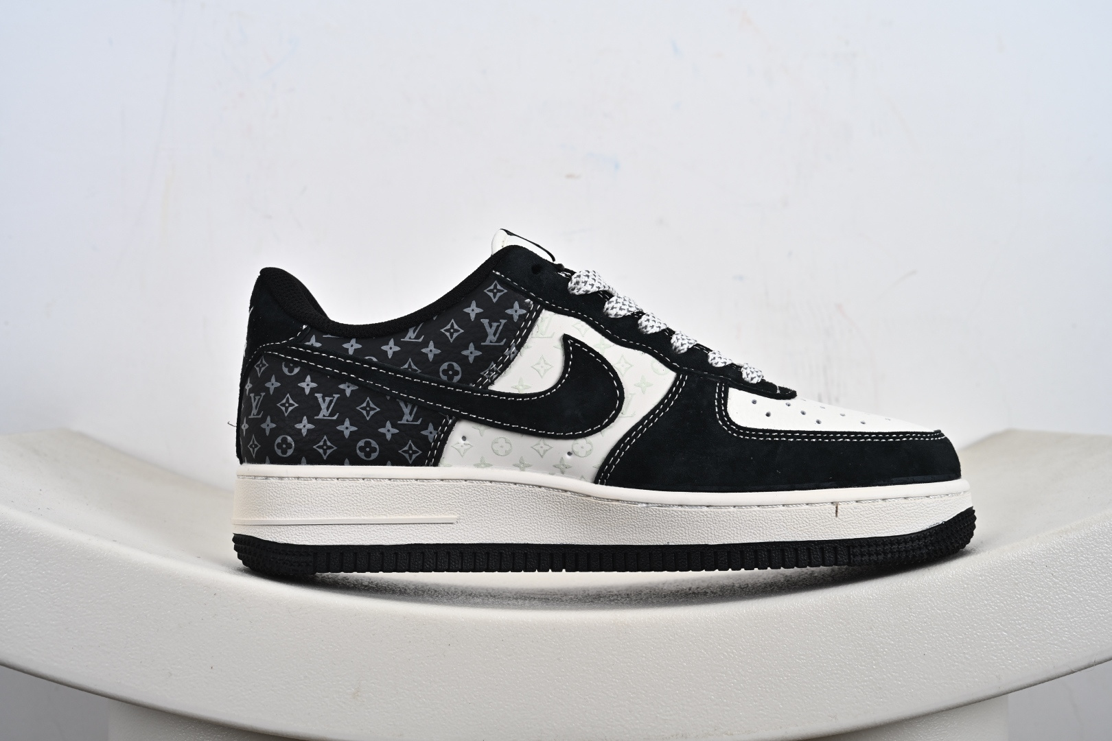 定制版Nike Air Force 1'07 Low LV联名 缝织标印花 空军一号低帮休闲板鞋 CX5050-Y10