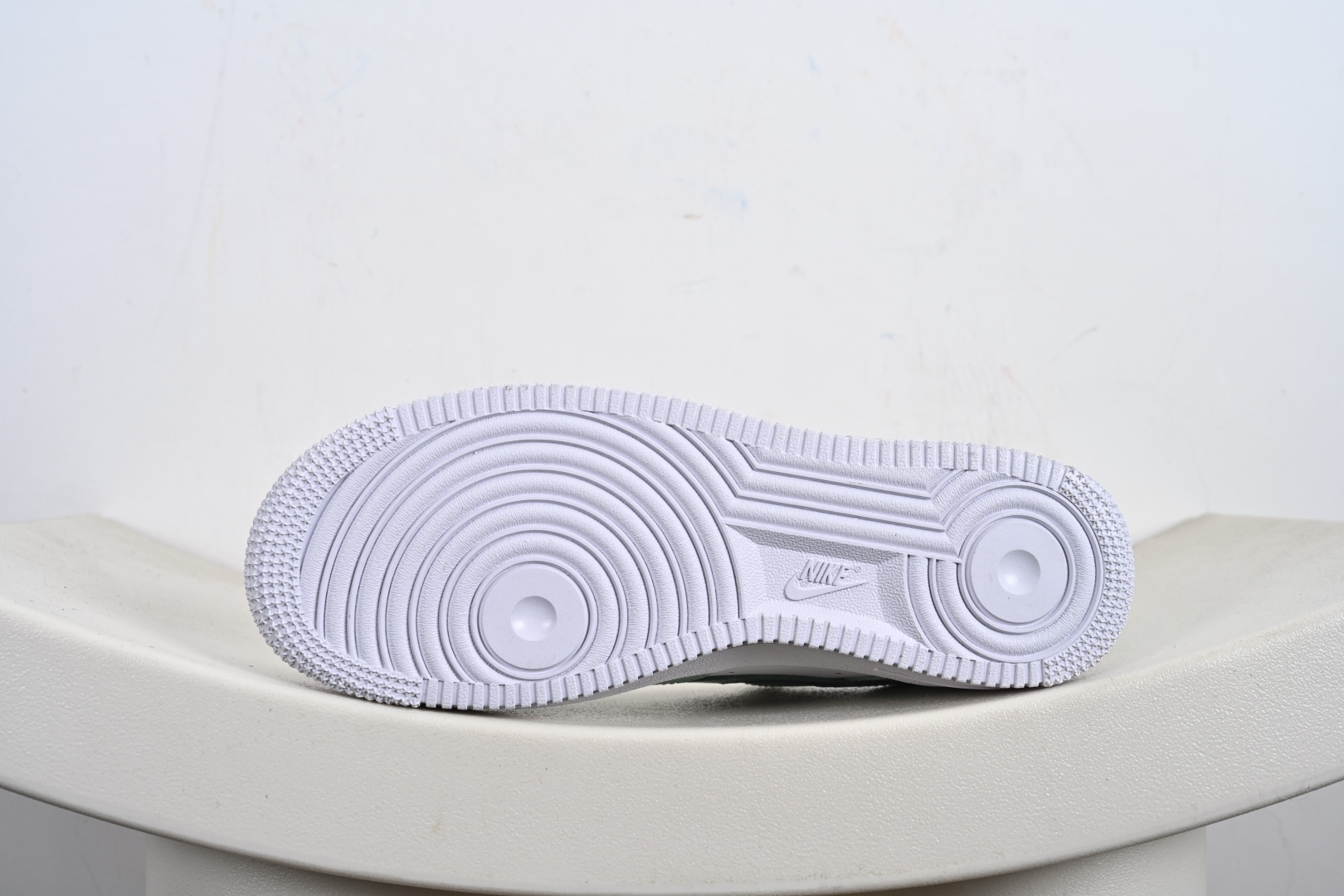 定制版Nike Air Force 1'07 Low 幸运草 绿白 空军一号低帮休闲板鞋 ZH0316-098