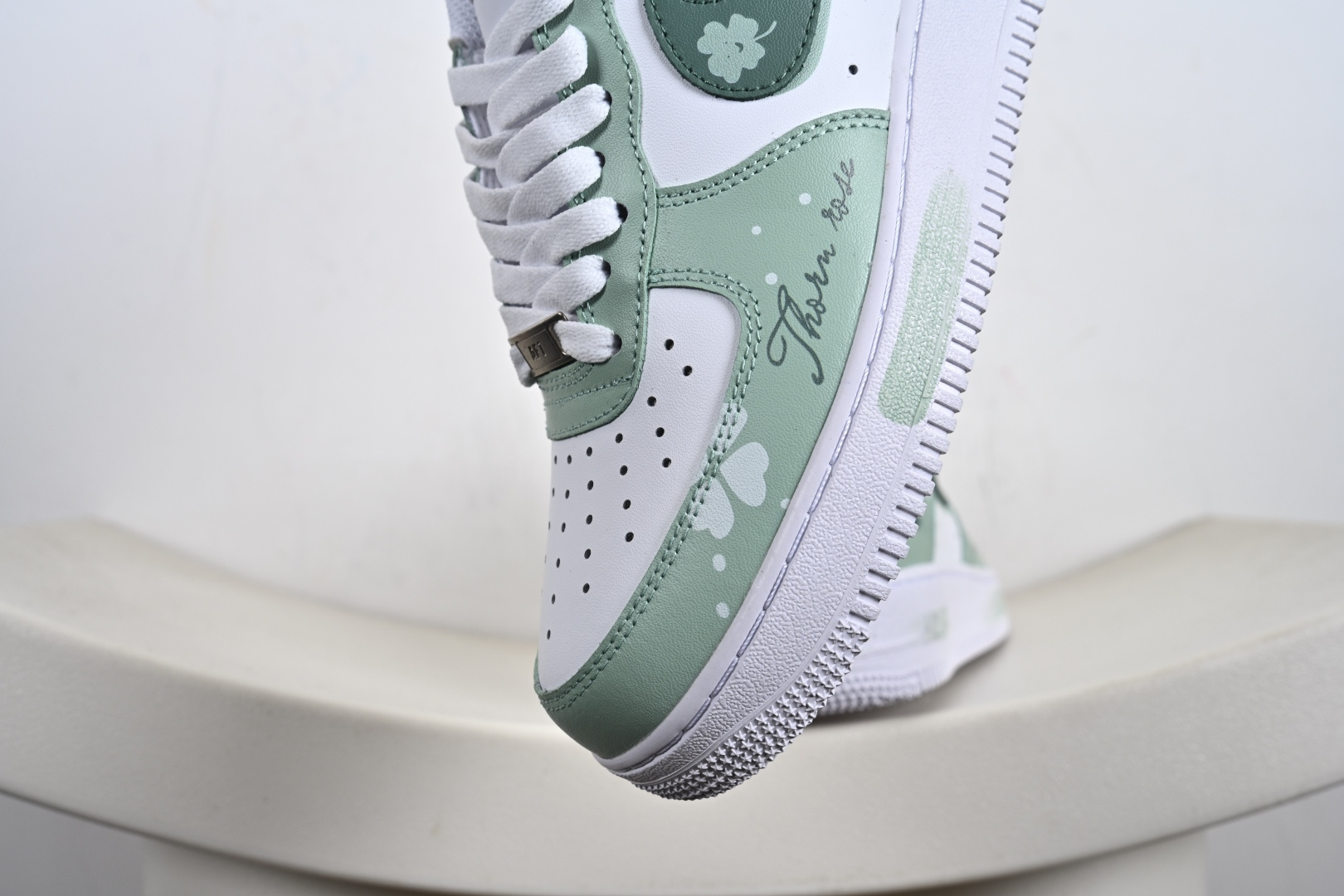 定制版Nike Air Force 1'07 Low 幸运草 绿白 空军一号低帮休闲板鞋 ZH0316-098