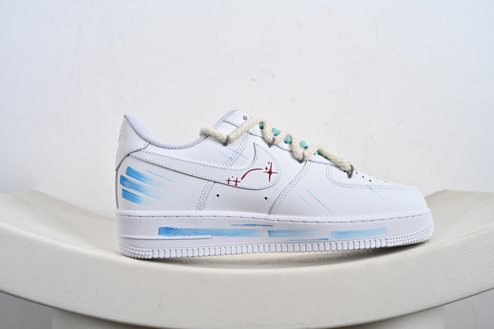 定制版NK Air Force 1'07 Low ”Aries” 手绘涂鸦十二星座系列 白羊座 空军一号低帮休闲板鞋 星座321-419