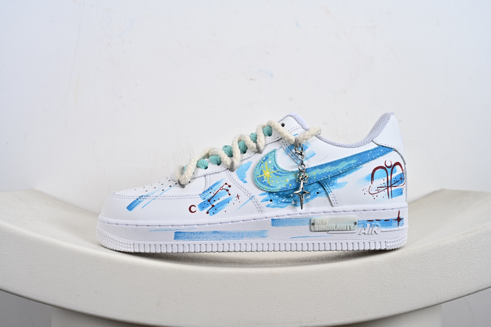 定制版NK Air Force 1'07 Low ”Aries” 手绘涂鸦十二星座系列 白羊座 空军一号低帮休闲板鞋 星座321-419