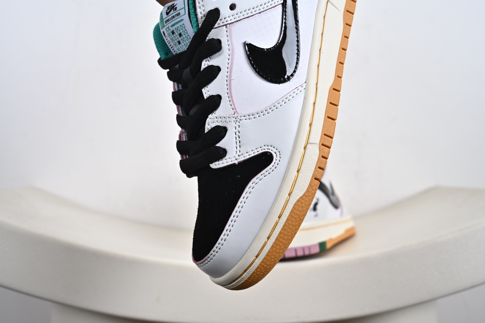 ST 免检版 配色齐全 CSEF x Nike Dunk SB 白绿黑色 HJ4132-100