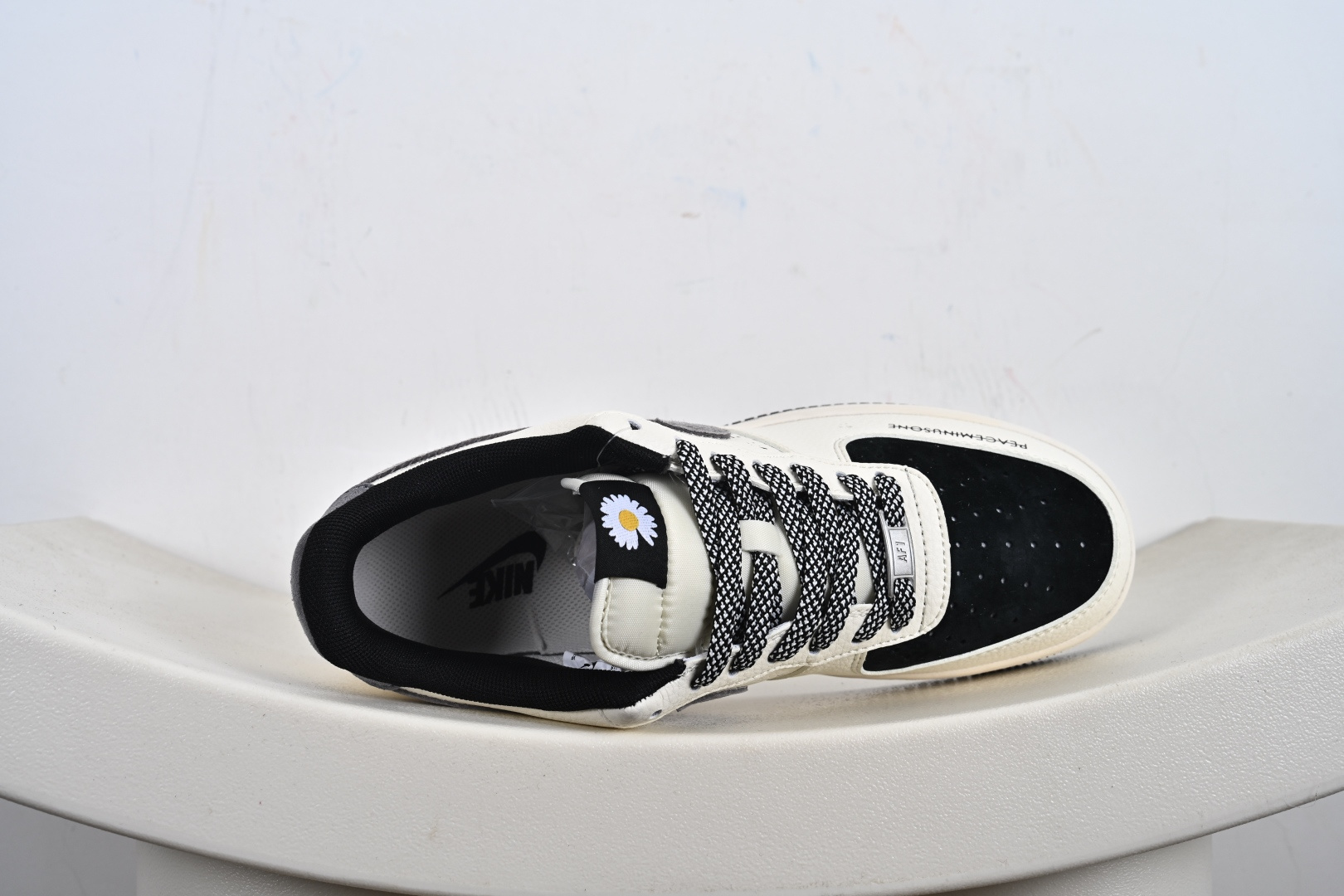 定制版Peaceminusone x Nike Air Force 1 Low 小雏菊 x 耐克 空军一号 低帮 联名黑白灰 QW5606-265
