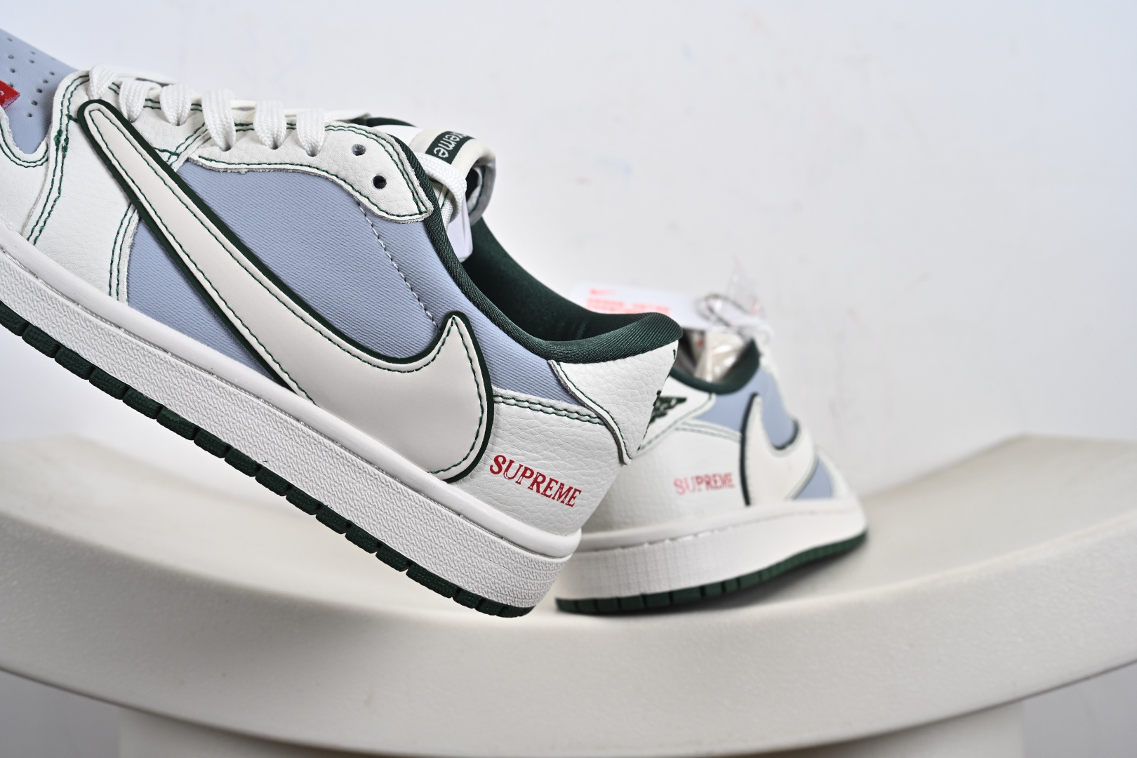 定制版Supreme x Travis Scott x Air Jordan 1 Low Sup x AJ1 低帮 白蓝绿倒钩 JW1188-149