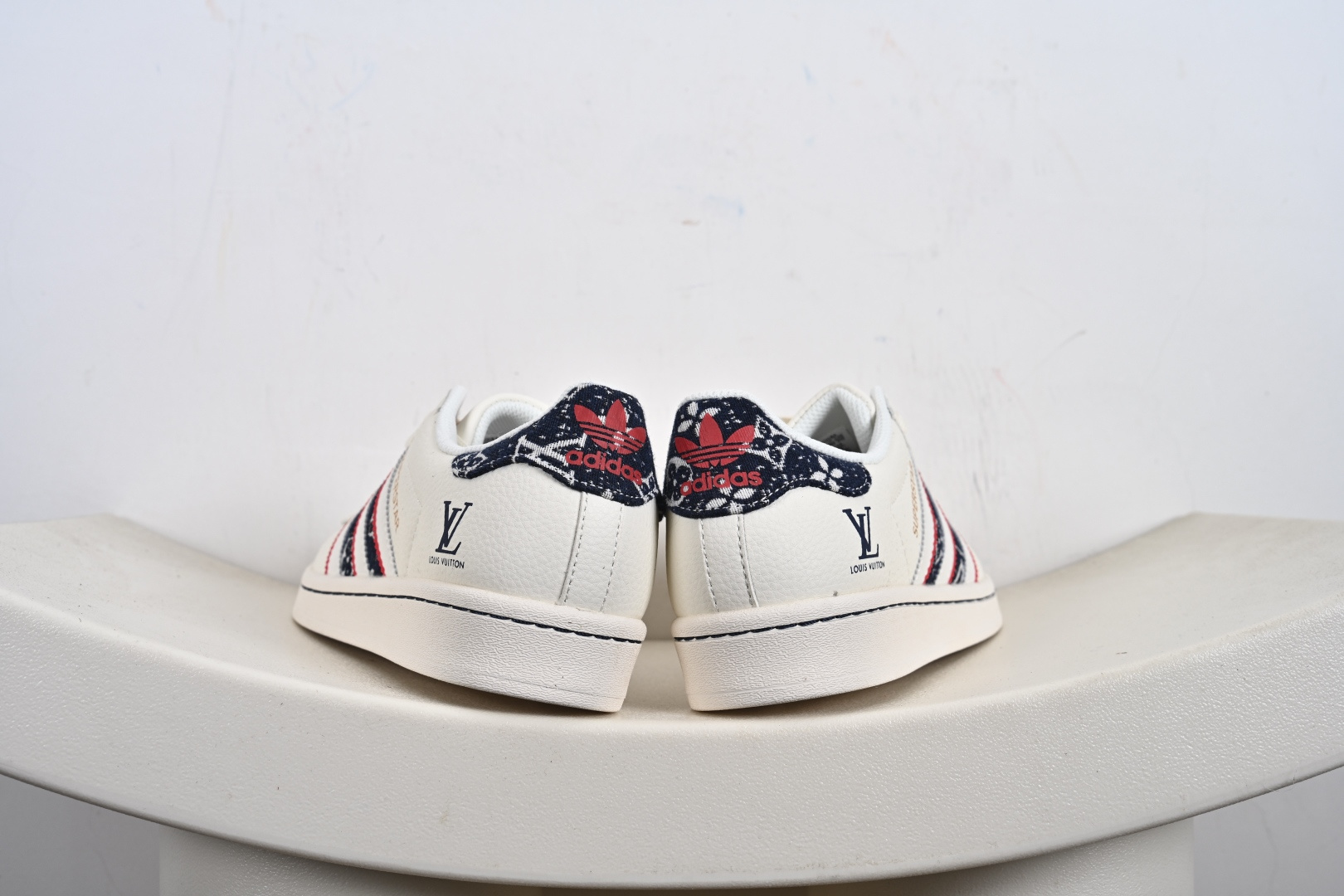 Adidas Originals Superstar 联名款贝壳头 JY8909