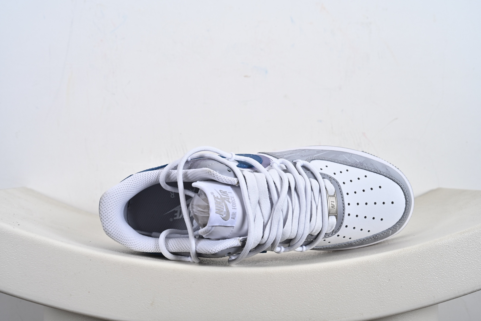 定制版Nike Air Force 1'07 Low 繁星似点 空军一号低帮休闲板鞋 ZH0316-099