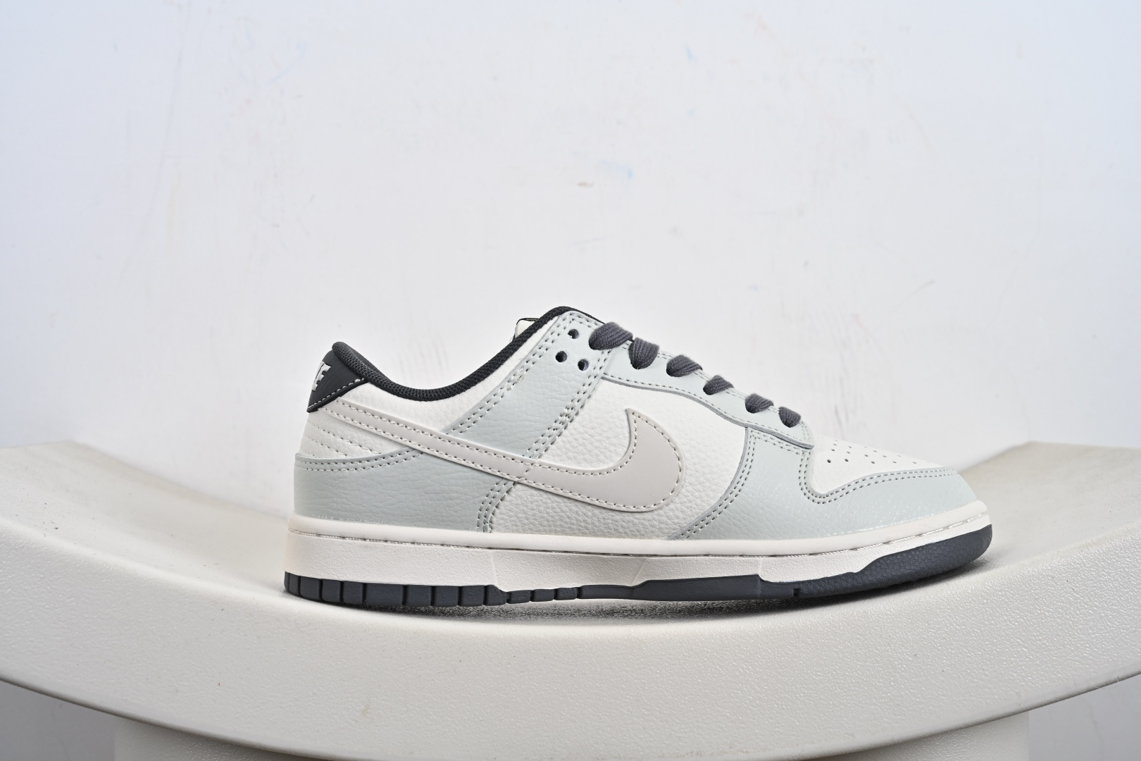 定制版Nike SB Dunk Low 耐克抹茶灰 周年高端定制 低帮休闲板鞋 JP1628-056