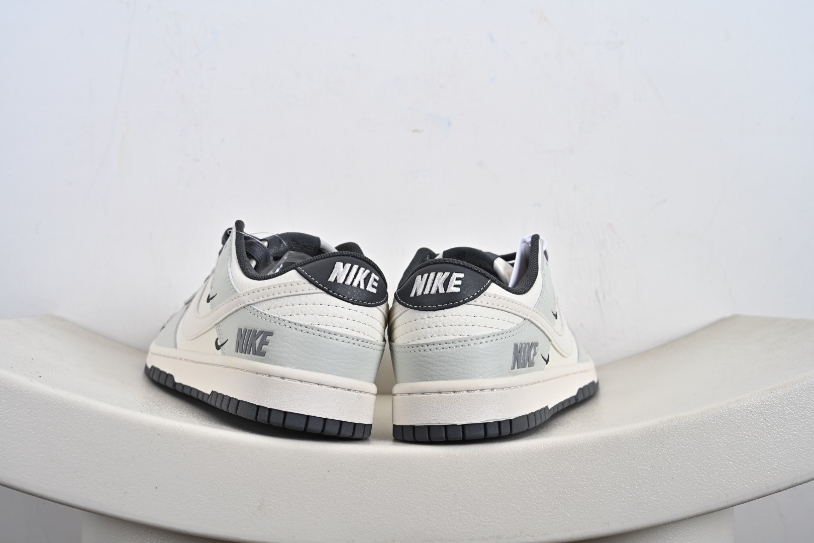 定制版Nike SB Dunk Low 耐克抹茶灰 周年高端定制 低帮休闲板鞋 JP1628-056