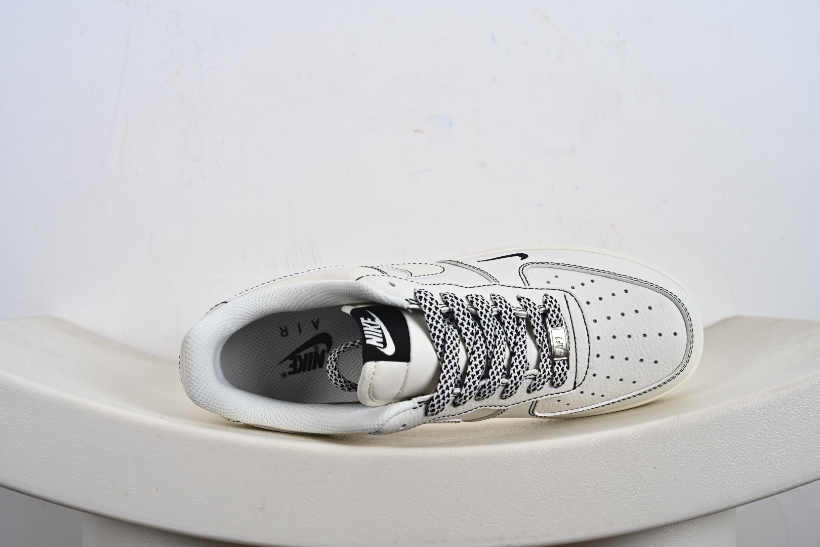 定制版Nike Air Force 1'07 Low 米黑线 空军一号低帮休闲板鞋 CS5288-032