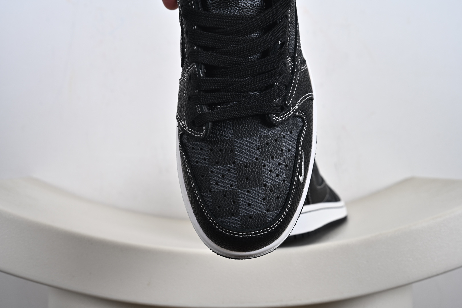 LV x Travis Scott x Air Jordan 1 Low 乔丹1代低帮倒钩LV联名黑色格子 DZ5899-008