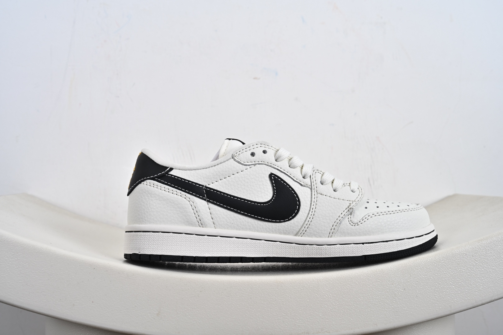 Travis Scott x Fragment Design x Jordan Air Jordan 1 Low OG SP “LV联名-米黑金标” JW1188-144