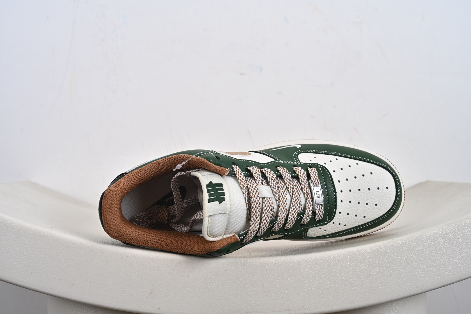 NIke Air Force 1 '07 Low 空军一号低帮 运动鞋 休闲鞋 JP8028-006