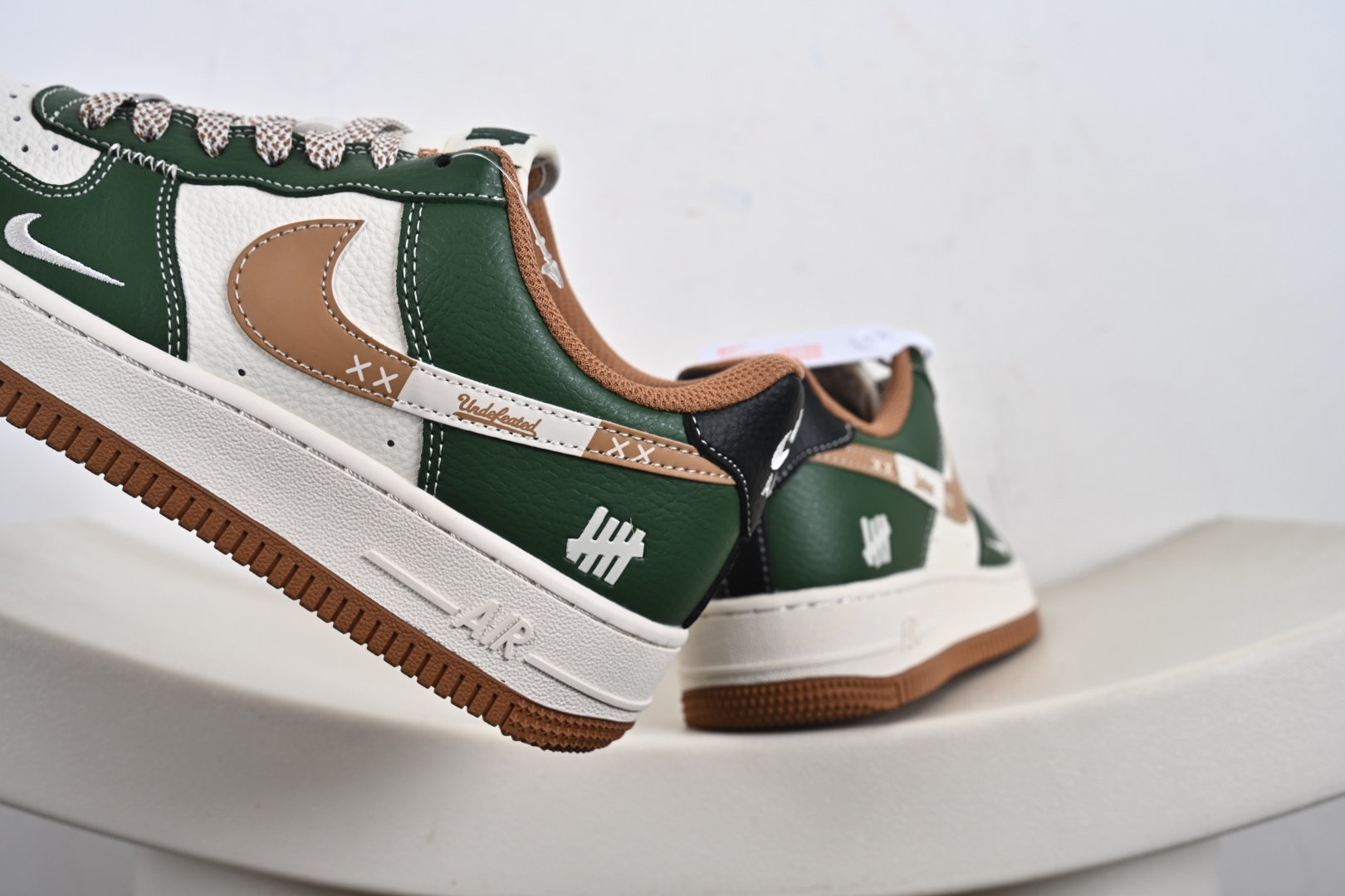 NIke Air Force 1 '07 Low 空军一号低帮 运动鞋 休闲鞋 JP8028-006