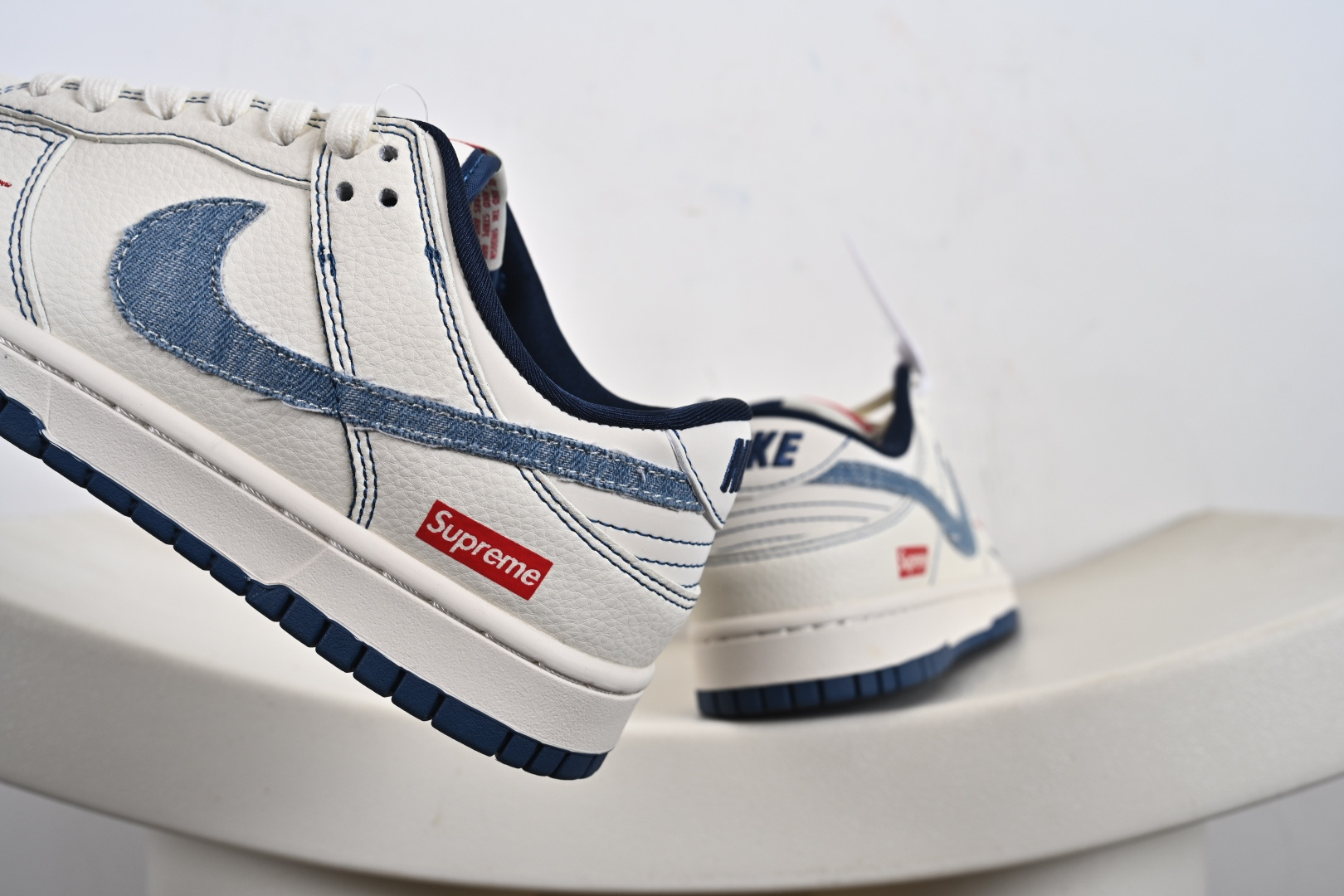 定制版Supreme x Nike Dunk SB Low Sup x 耐克 SB 低帮 白蓝牛仔勾 JP1628-016