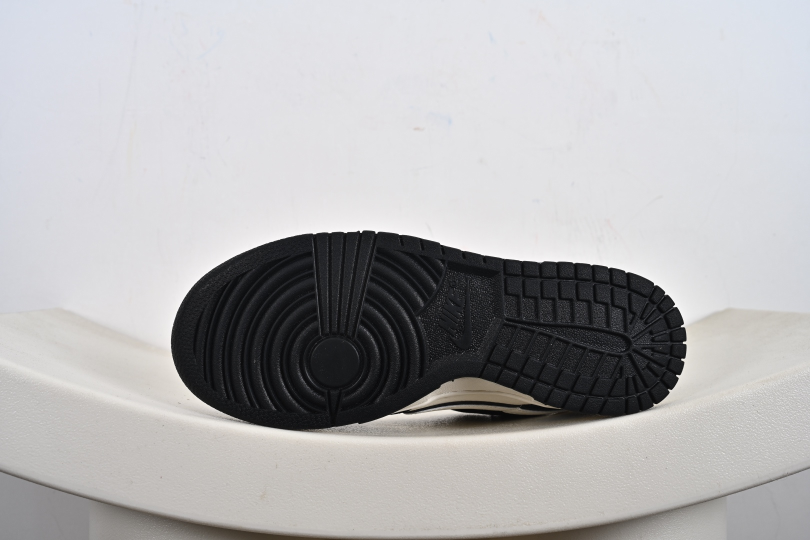 Labubu x Nike Dunk Low 米紫拉布布 DG2025-006