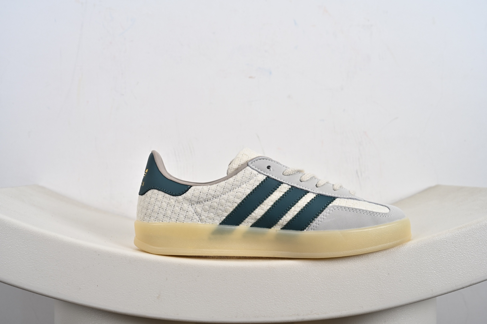 AD 阿迪 Gazelle Indoor 低帮运动休闲板鞋 JR3837