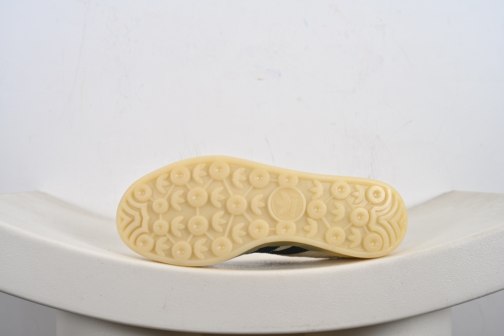 AD 阿迪 Gazelle Indoor 低帮运动休闲板鞋 JR3837