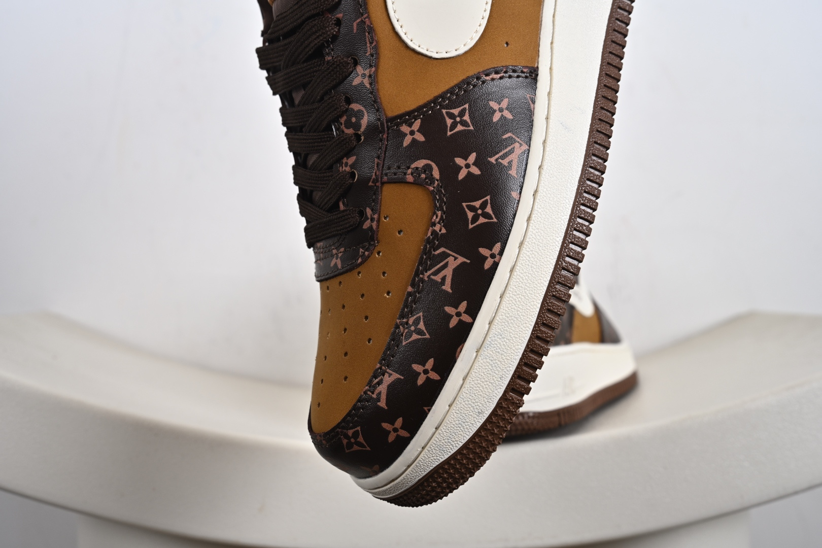 NIke Air Force 1 '07 Low “LV联名——经典棕花纹”空军一号 低帮 运动鞋 休闲鞋 XL1979-104