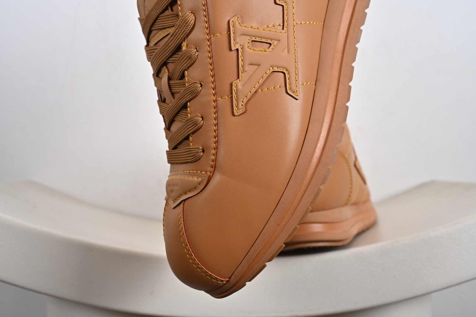 LV BUTTERSOFT SNEAKER 新品男士运动鞋