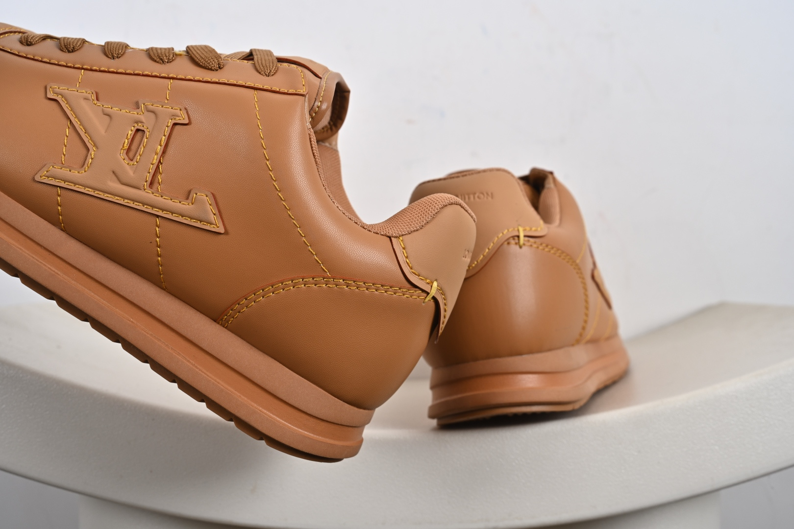 LV BUTTERSOFT SNEAKER 新品男士运动鞋