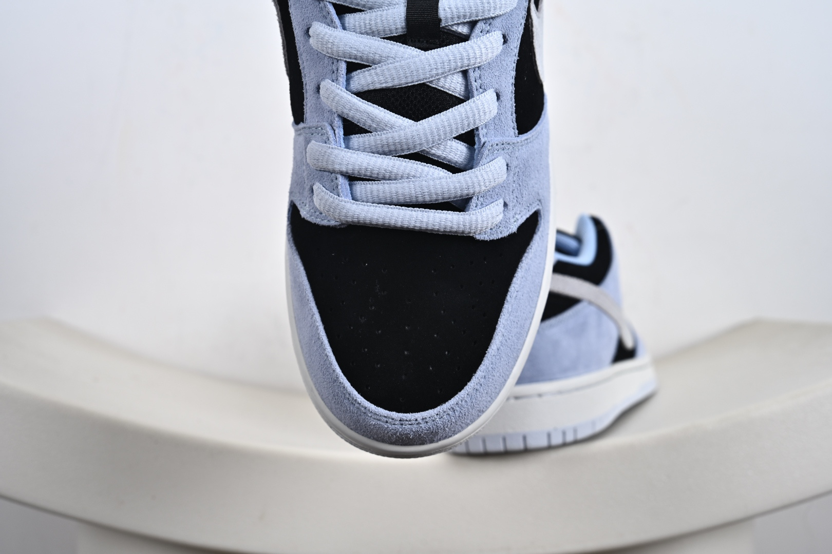 Nike SB Dunk Low pro 独家版型蒸餾加工帶來的是更好的视觉和脚感体验 HF3063-400