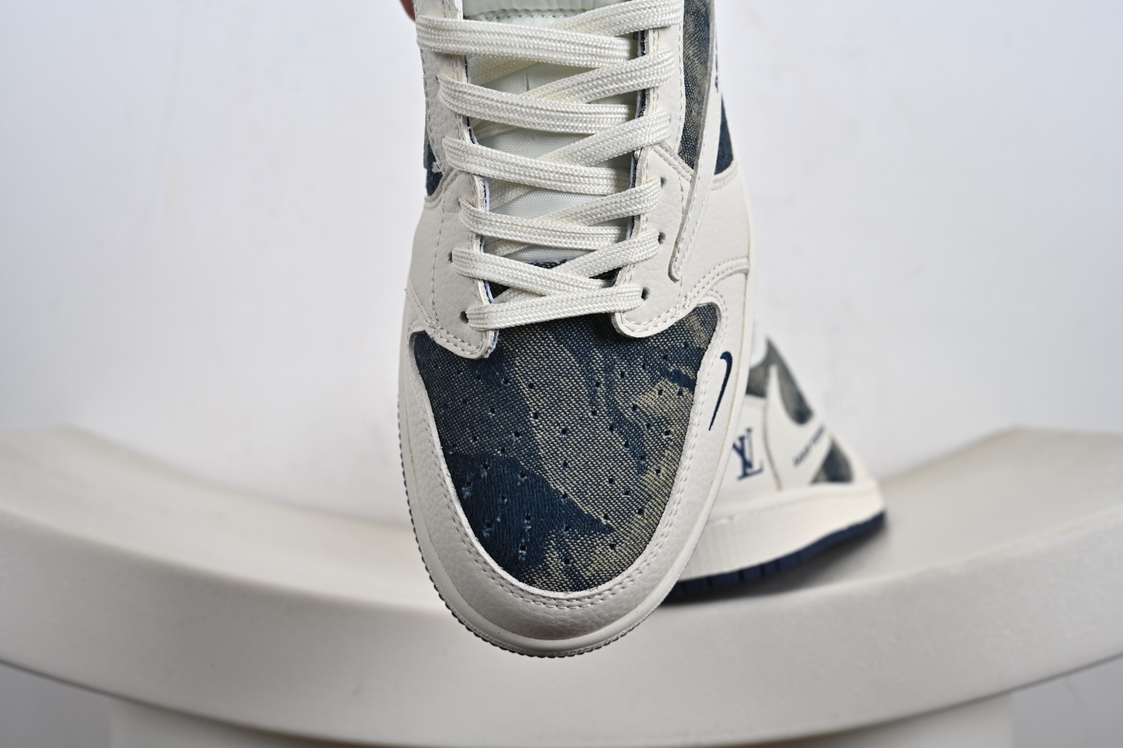 高端定制 Travis Scott x Jordan 1 Low LV联名-白青牛仔 LD2028-044