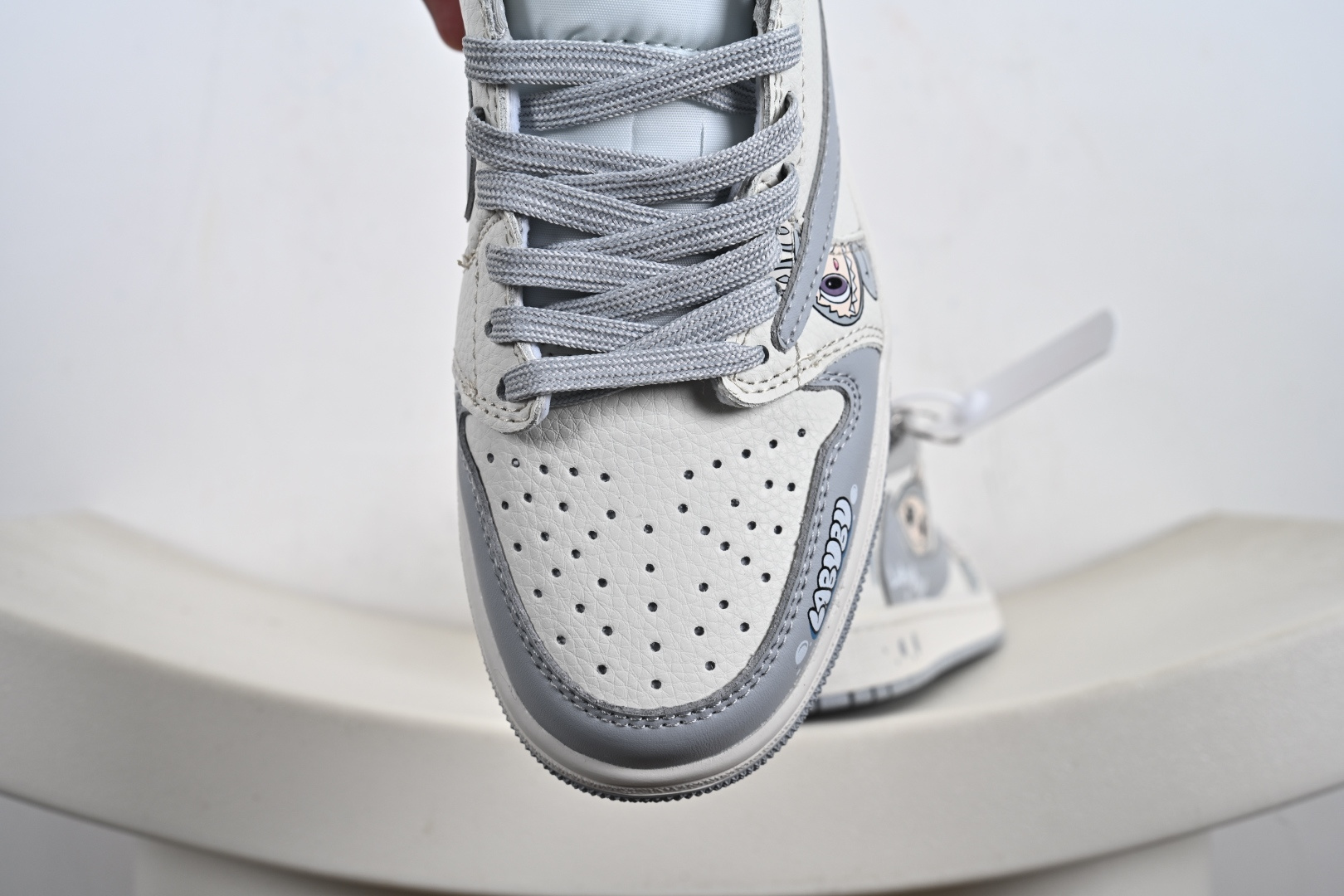 Travis Scott x Fragment Design x Jordan Air Jordan 1 Low OG SP “米灰拉布布” JW1188-163