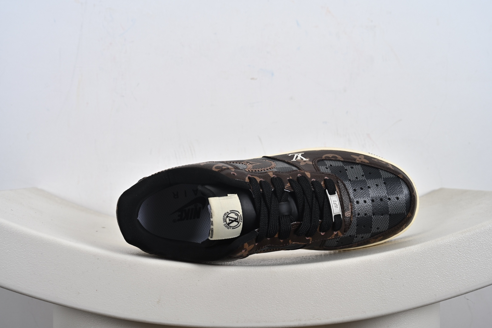 Nike Air Force 1'07 Low LV联名 咖啡灰 空军一号低帮休闲板鞋 SC0601-563