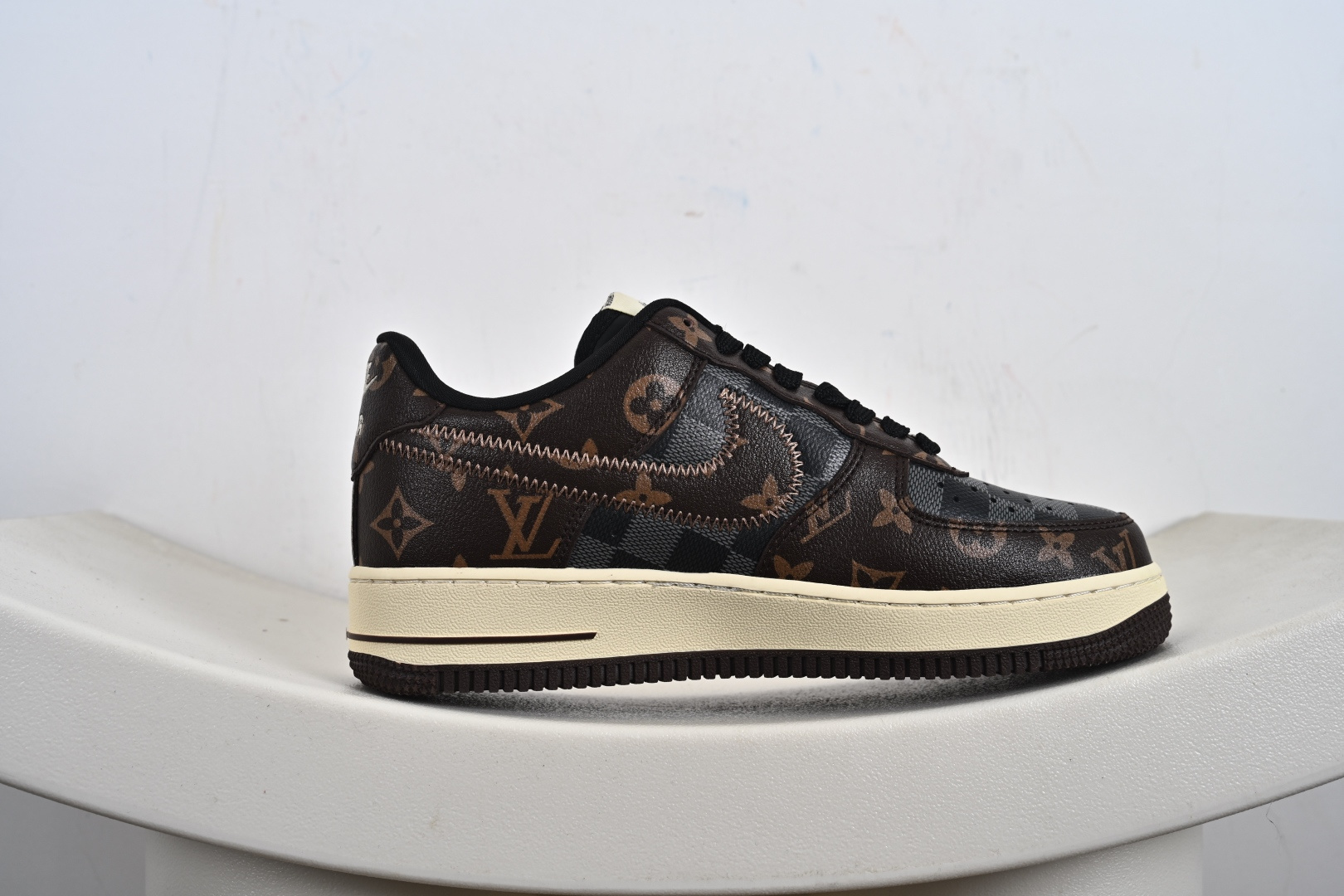 Nike Air Force 1'07 Low LV联名 咖啡灰 空军一号低帮休闲板鞋 SC0601-563