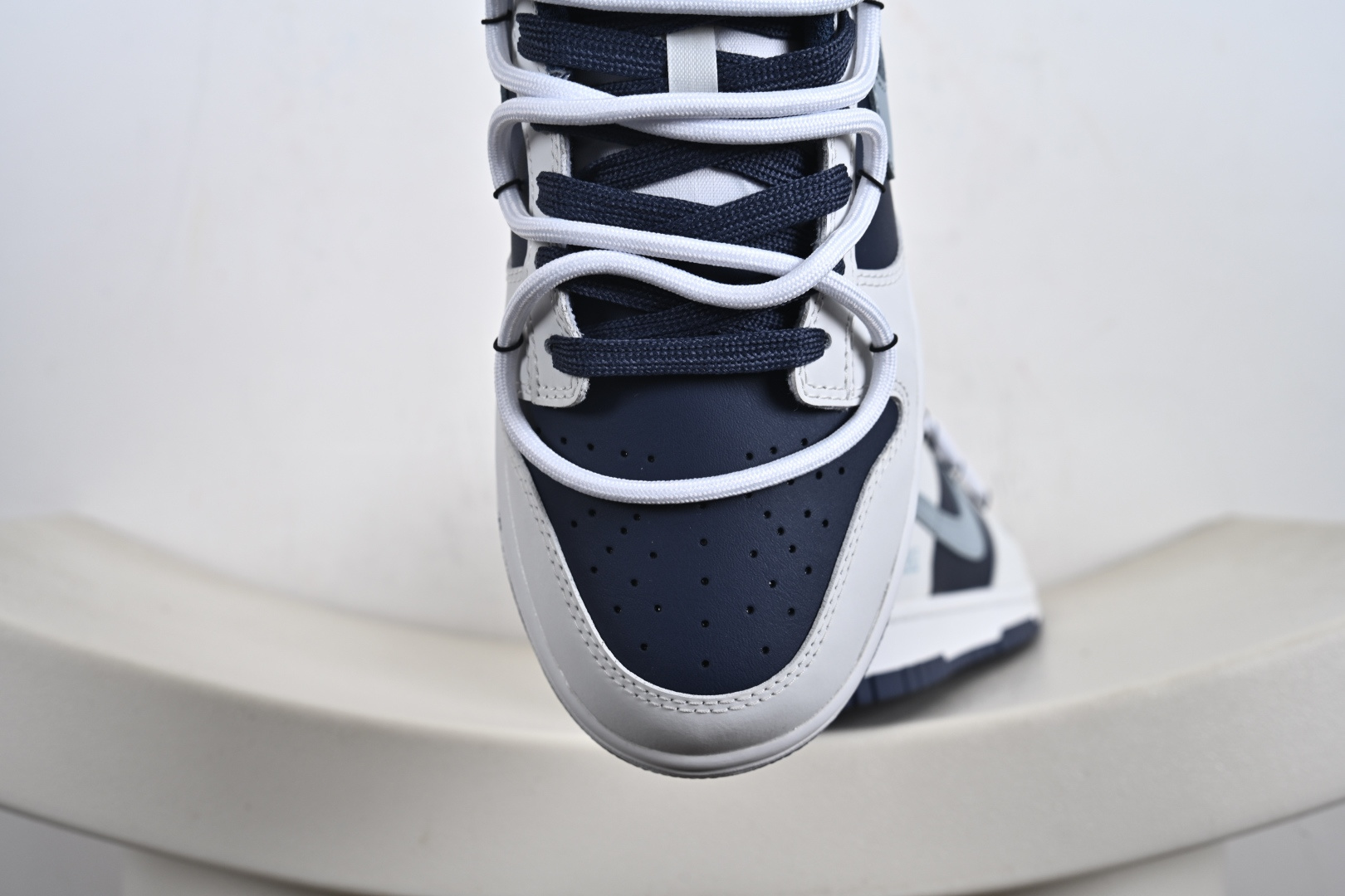 NK Dunk Low 北屿 WB0512-086 当纯白沙滩遇见深海之境