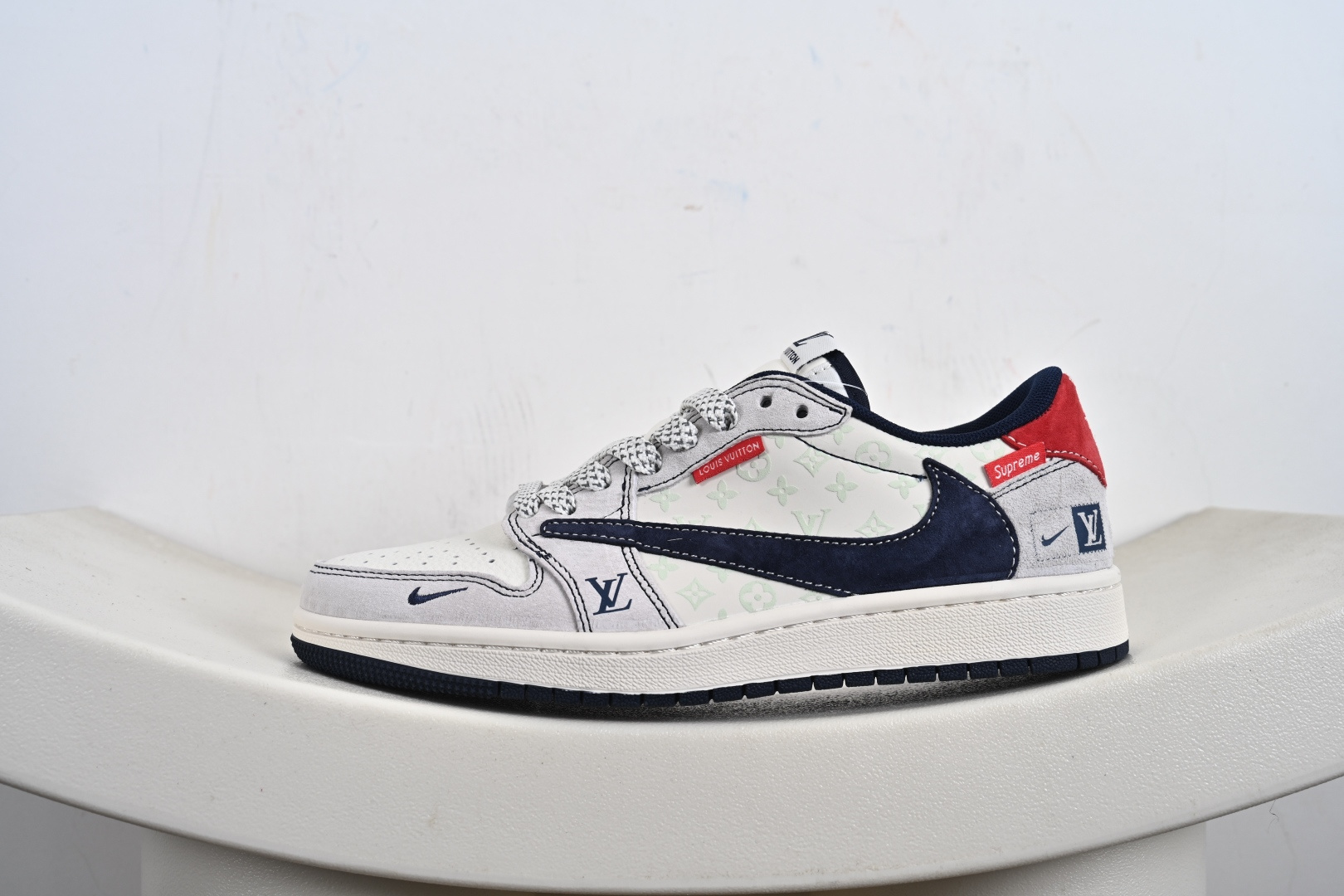 Nike Air Jordan 1 x Travis Scott AJ1倒勾 乔一倒钩 ‘DIY’定制 耐克 低帮文化篮球鞋 CX5050-Y15