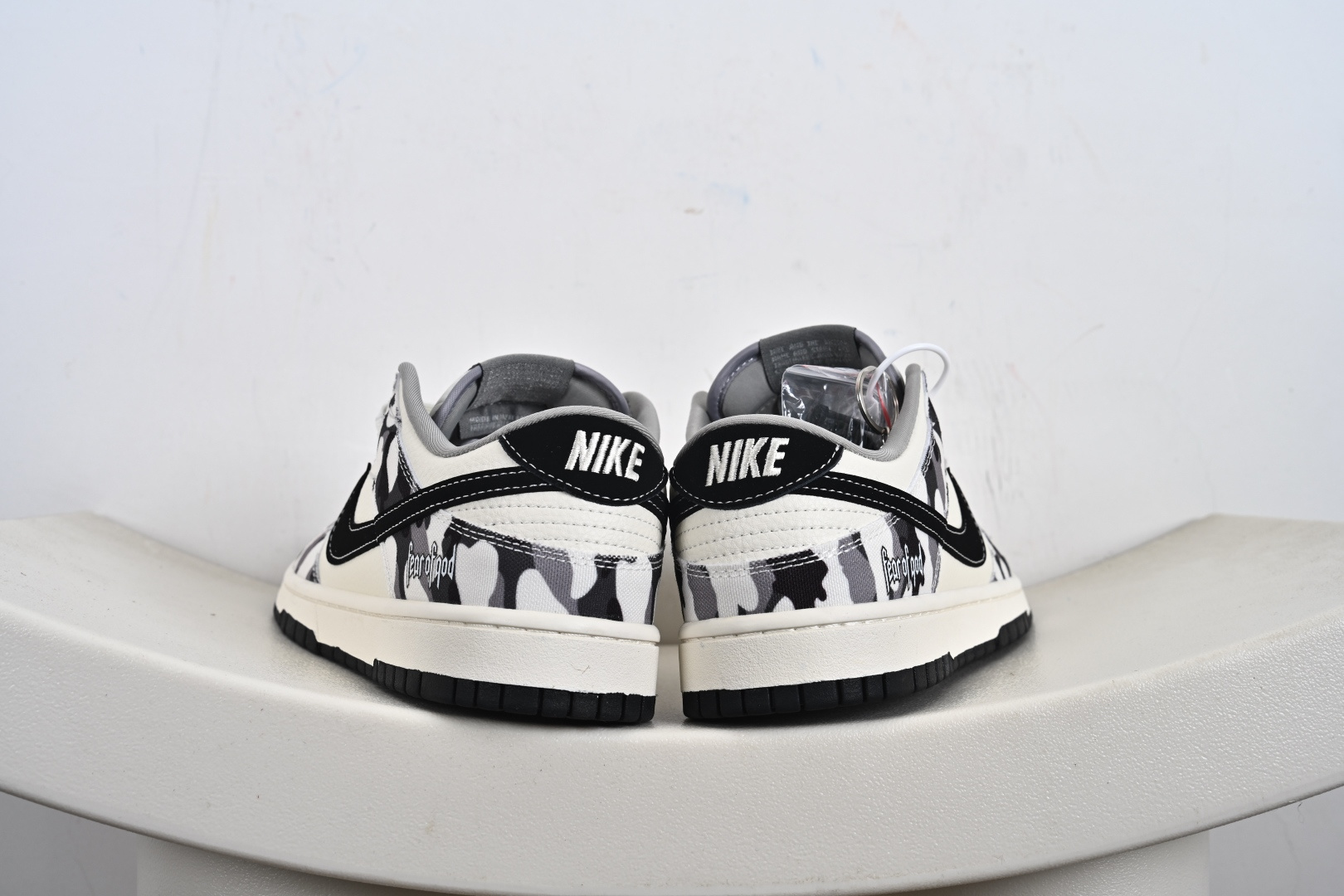 Nike SB Dunk Low“ 灰迷彩” 周年高端定制 低帮休闲板鞋 SR2025-002