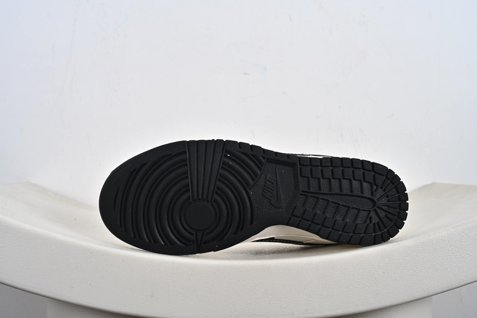 Nk SB Dunk Low 北面联名米黑勾Mr.Vera设计师 高端定制 低帮休闲运动板鞋 XF8698-207