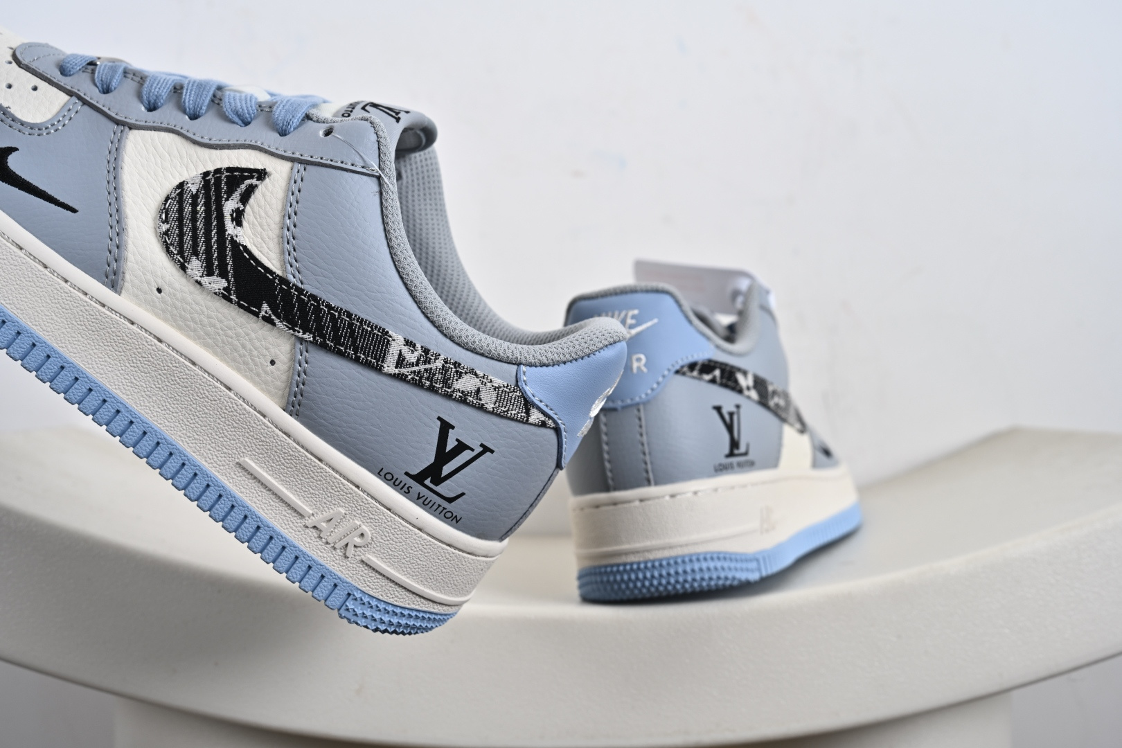 NIke Air Force 1 '07 Low 空军一号低帮 运动鞋 休闲鞋 HS8068-047