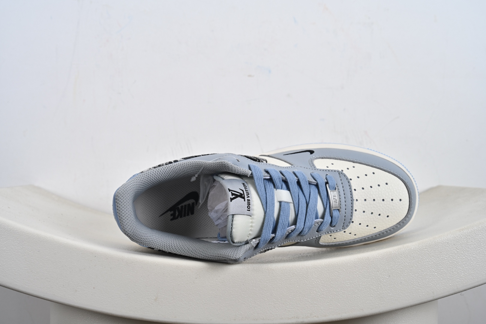 NIke Air Force 1 '07 Low 空军一号低帮 运动鞋 休闲鞋 HS8068-047