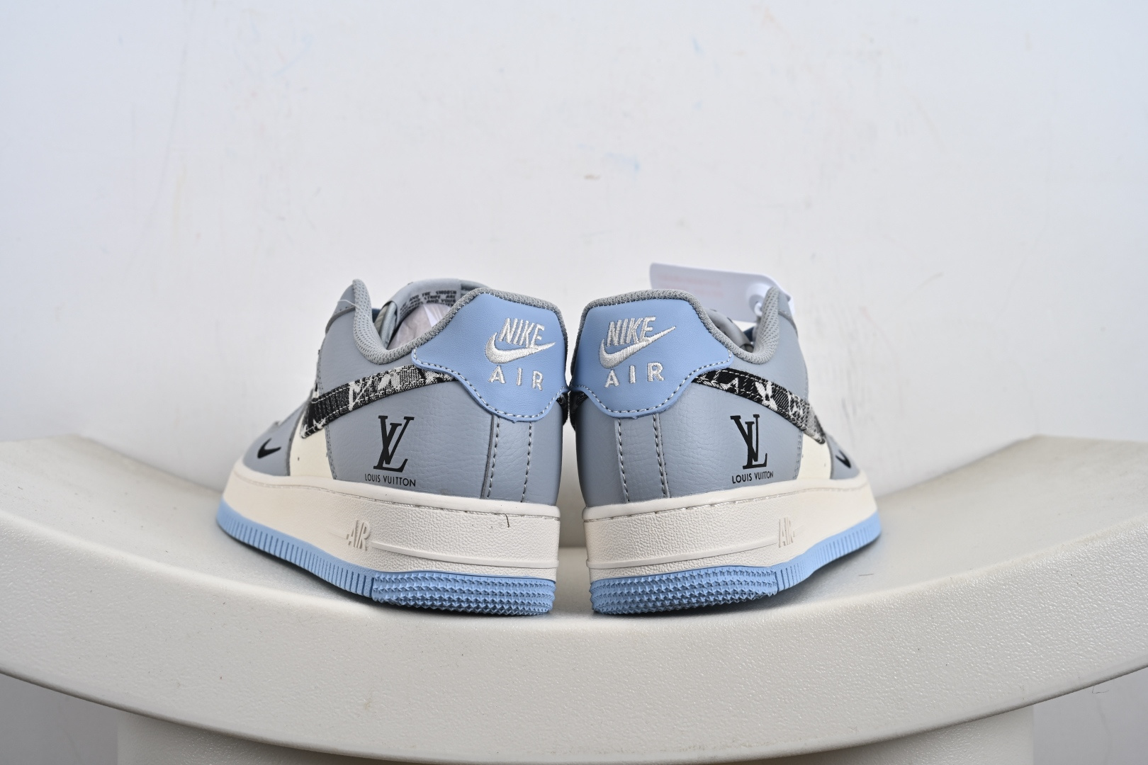 NIke Air Force 1 '07 Low 空军一号低帮 运动鞋 休闲鞋 HS8068-047