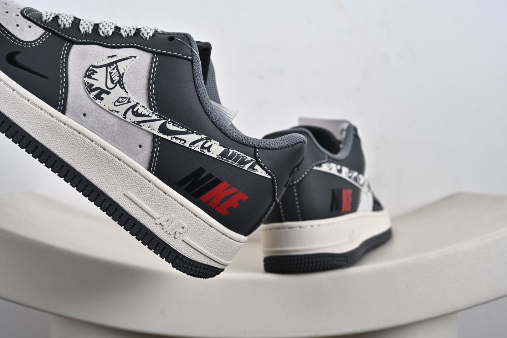 NIke Air Force 1 '07 Low 空军一号低帮 运动鞋 休闲鞋 HS8068-048