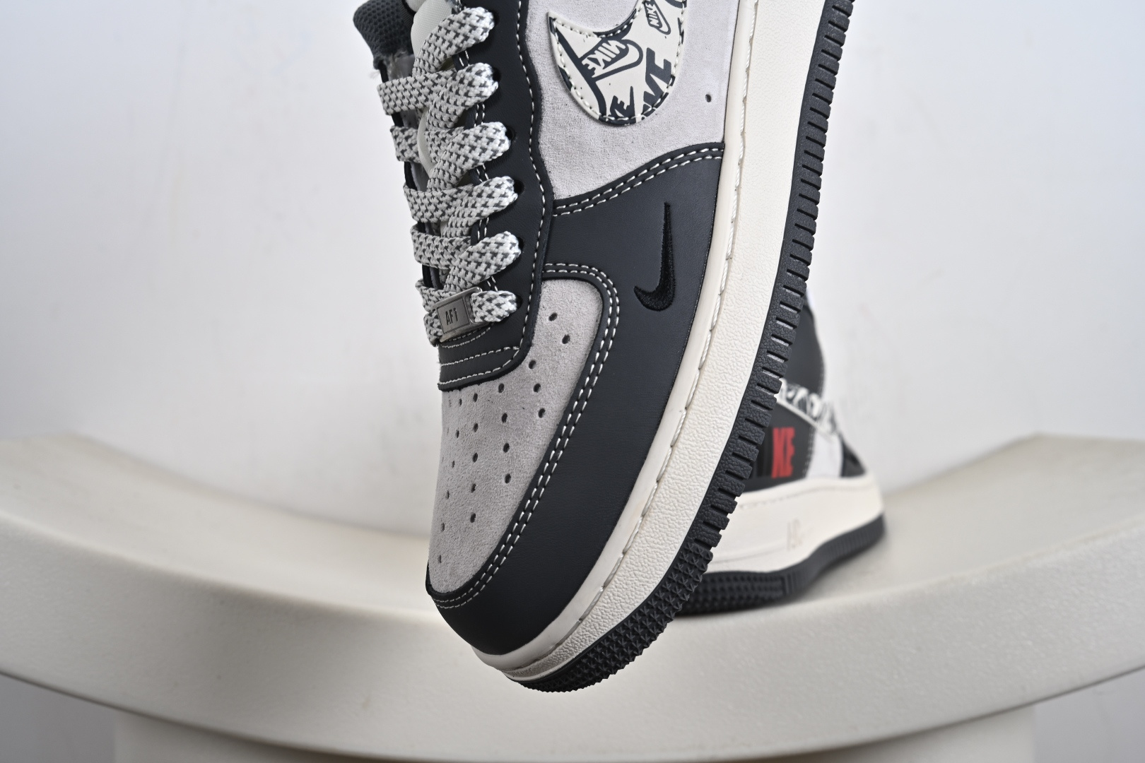 NIke Air Force 1 '07 Low 空军一号低帮 运动鞋 休闲鞋 HS8068-048