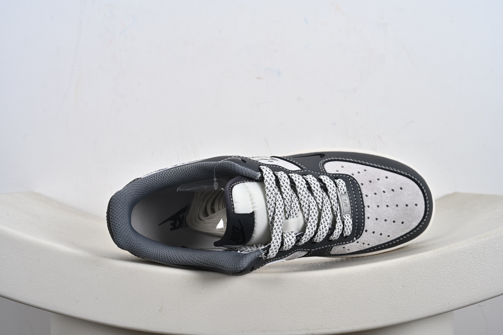 NIke Air Force 1 '07 Low 空军一号低帮 运动鞋 休闲鞋 HS8068-048