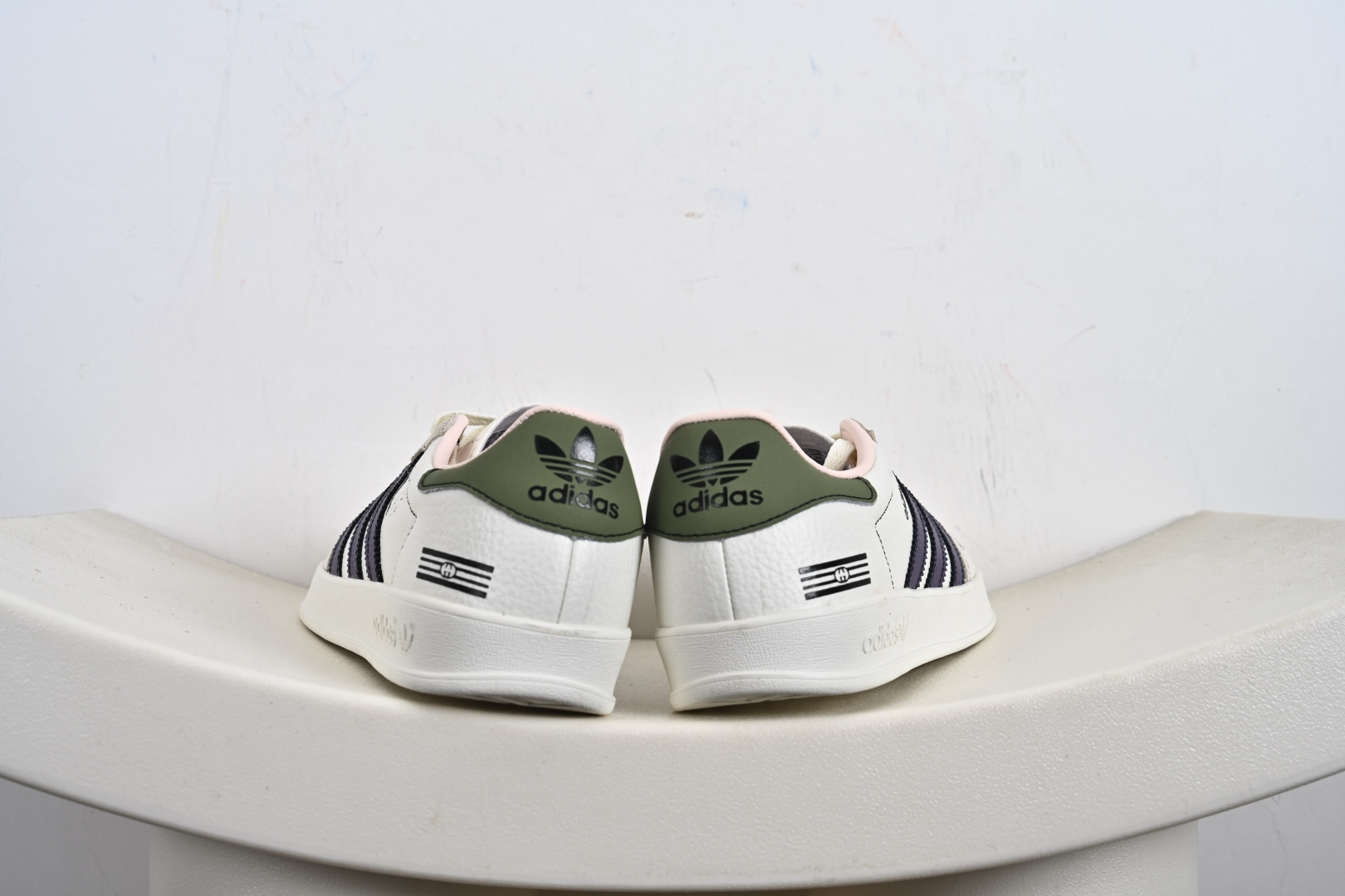 阿迪达斯 Adidas Originals Gazelle INdoor x Stussy 低帮休闲运动板鞋 DD6602 DD6601 DD6603